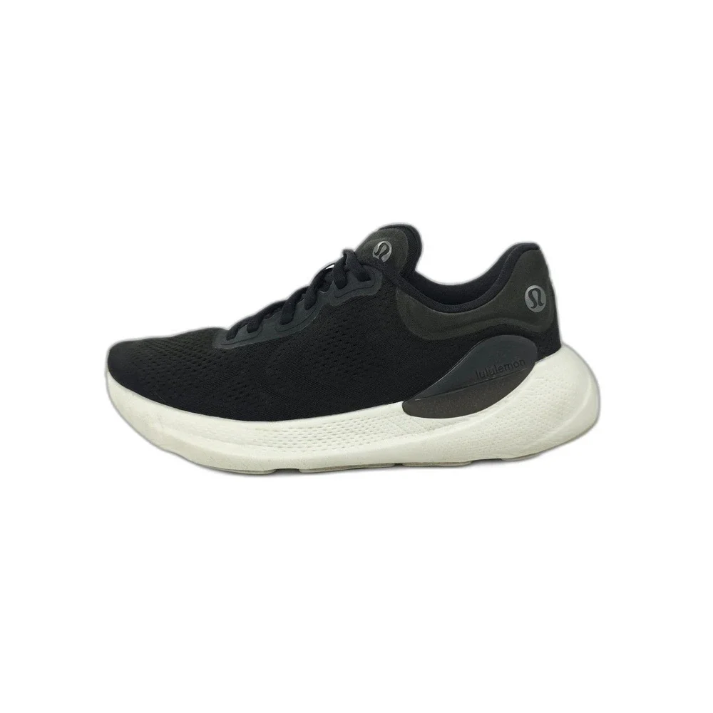 LULULEMON Beyondfeel Running Shoe Black Bone Rover Athleisure Sporty Clean Girl